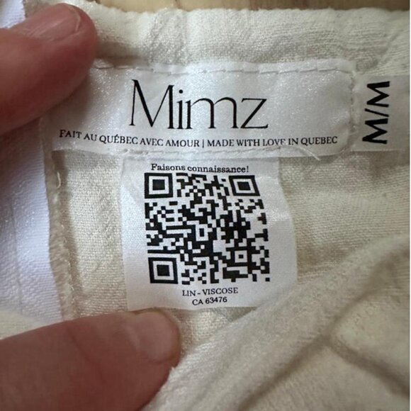 Minimalist off-white corset-style top with tie straps - Picture 5 of 7